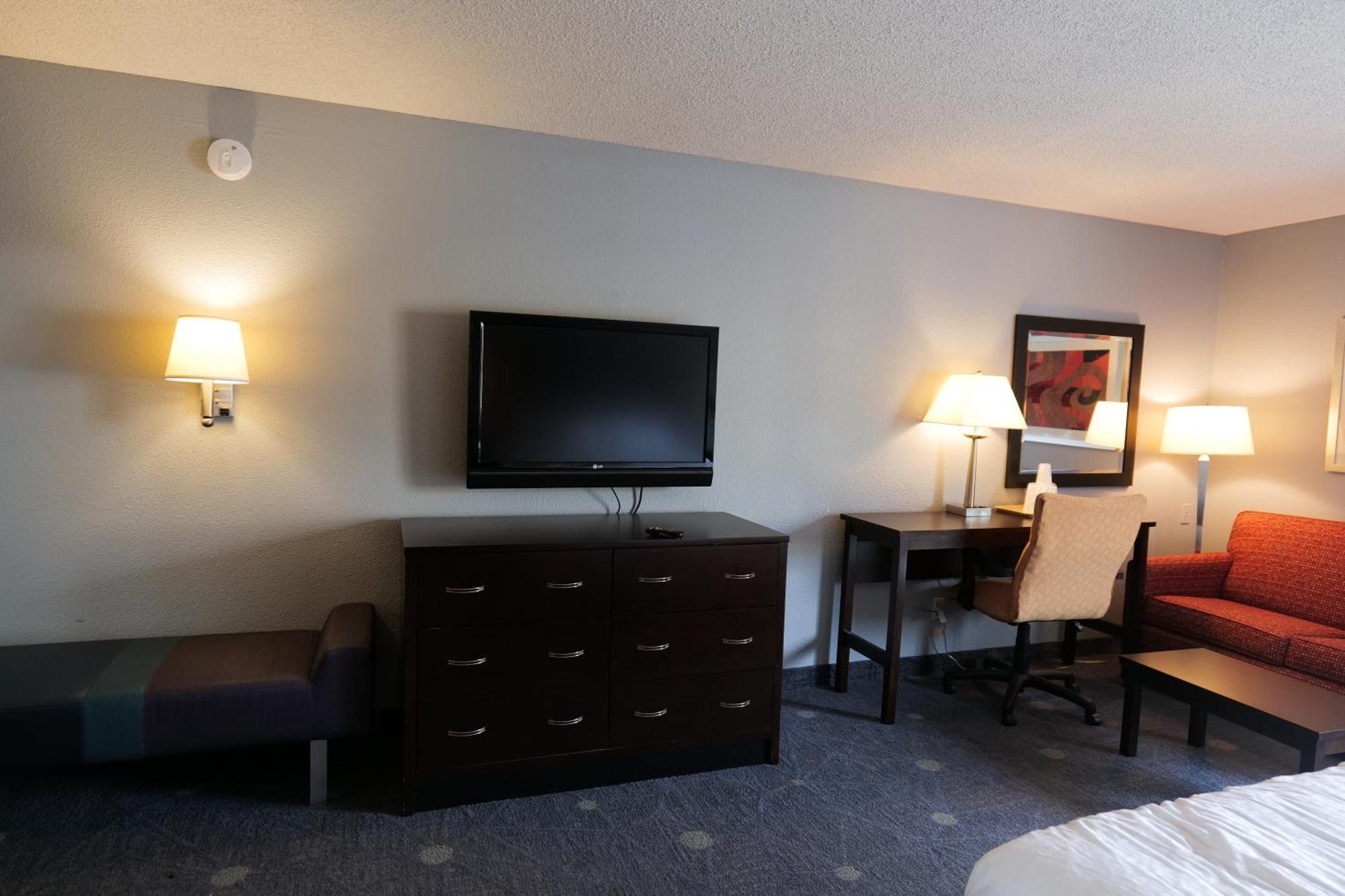 מלון Baymont By Wyndham Flint Airport North מראה חיצוני תמונה