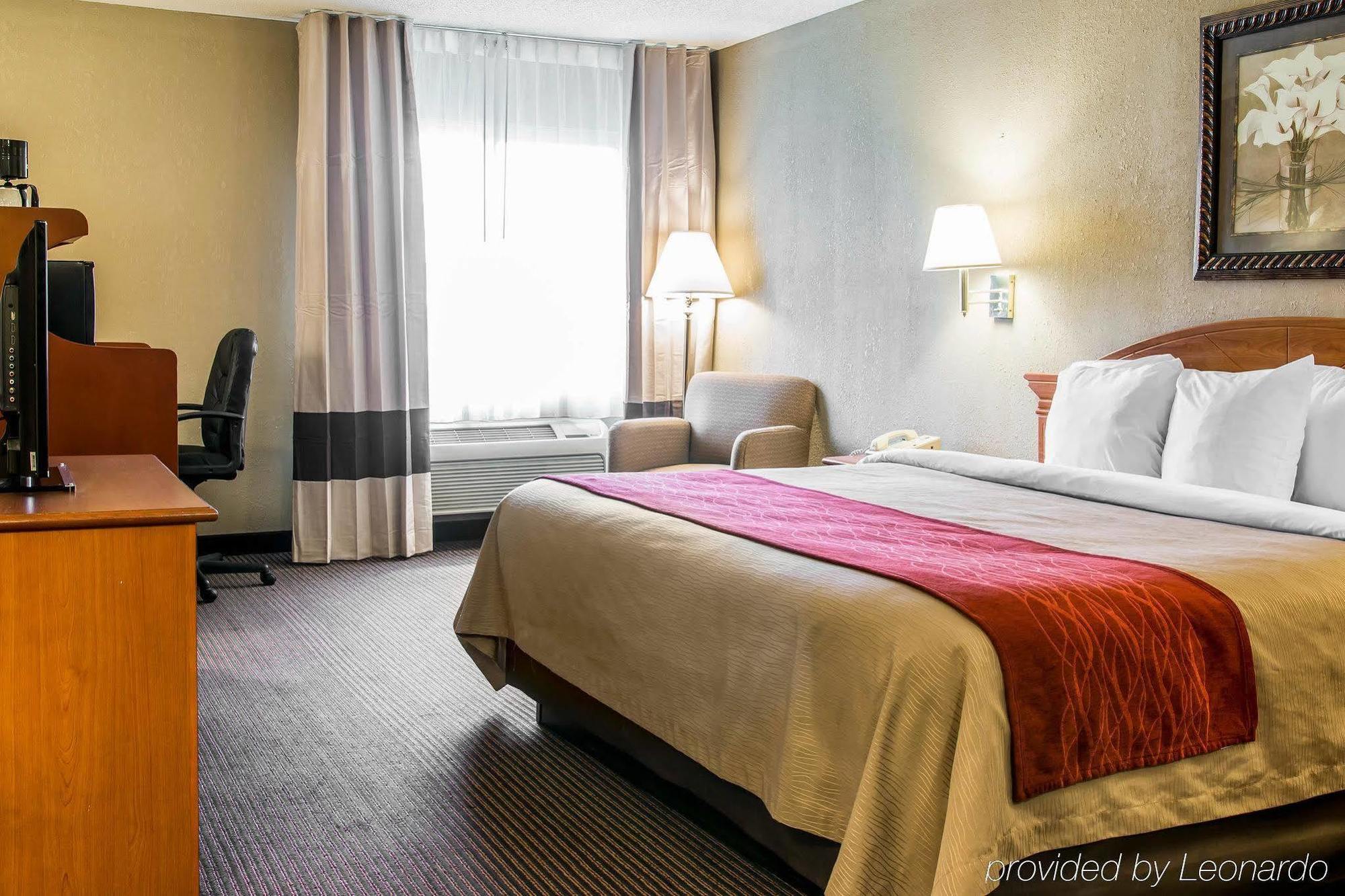 מלון Baymont By Wyndham Flint Airport North מראה חיצוני תמונה