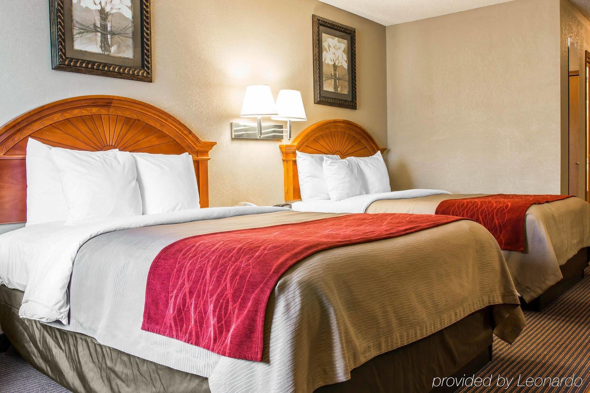 מלון Baymont By Wyndham Flint Airport North מראה חיצוני תמונה